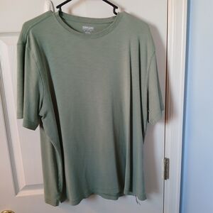 Kirkland Signature Short-Sleeve Crewneck Tee in Sage Green